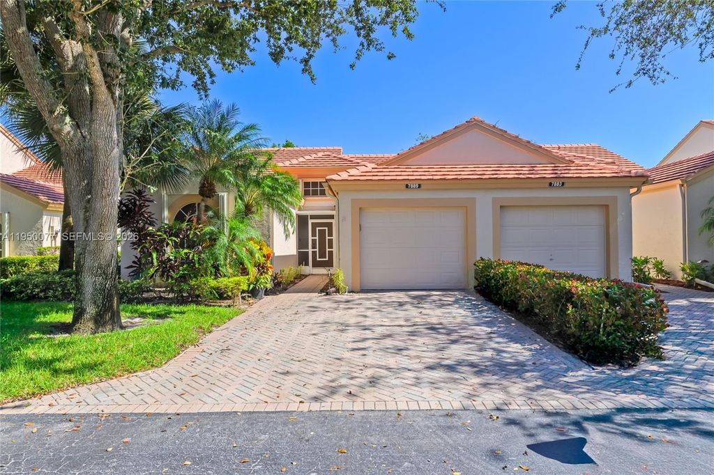 Photo of 7889 Lake Sands Dr, Delray Beach, FL 33446 (MLS # A11950077)
