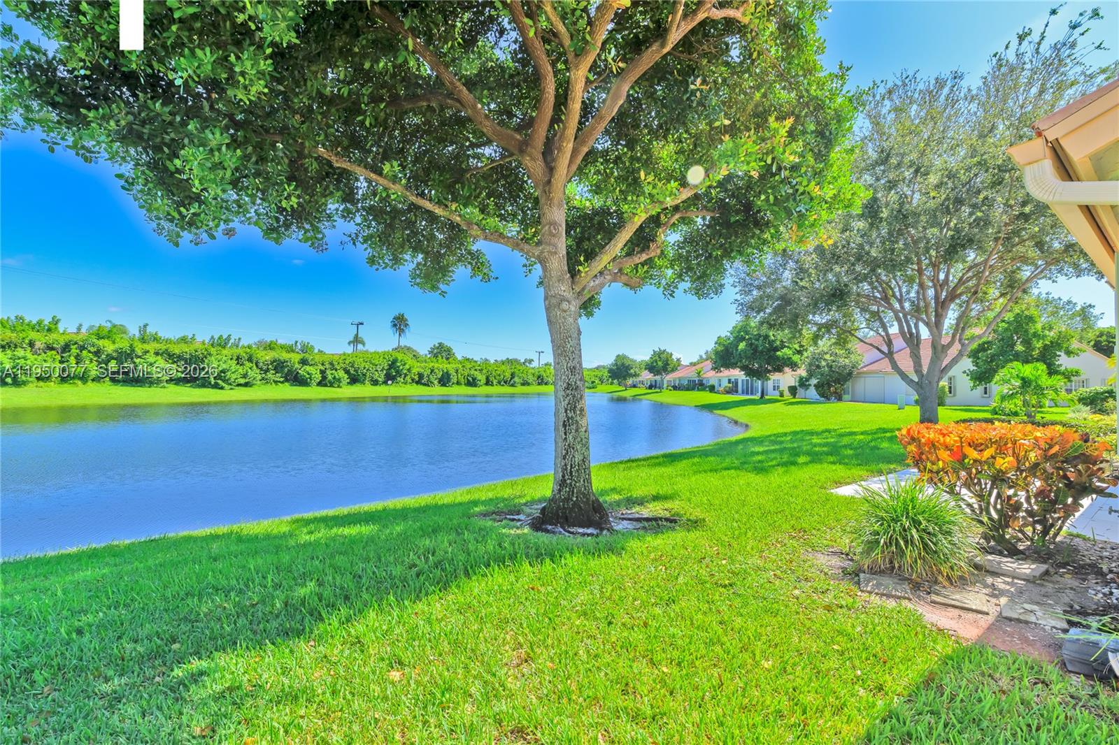 EMERALD POINTE 2 - Residential