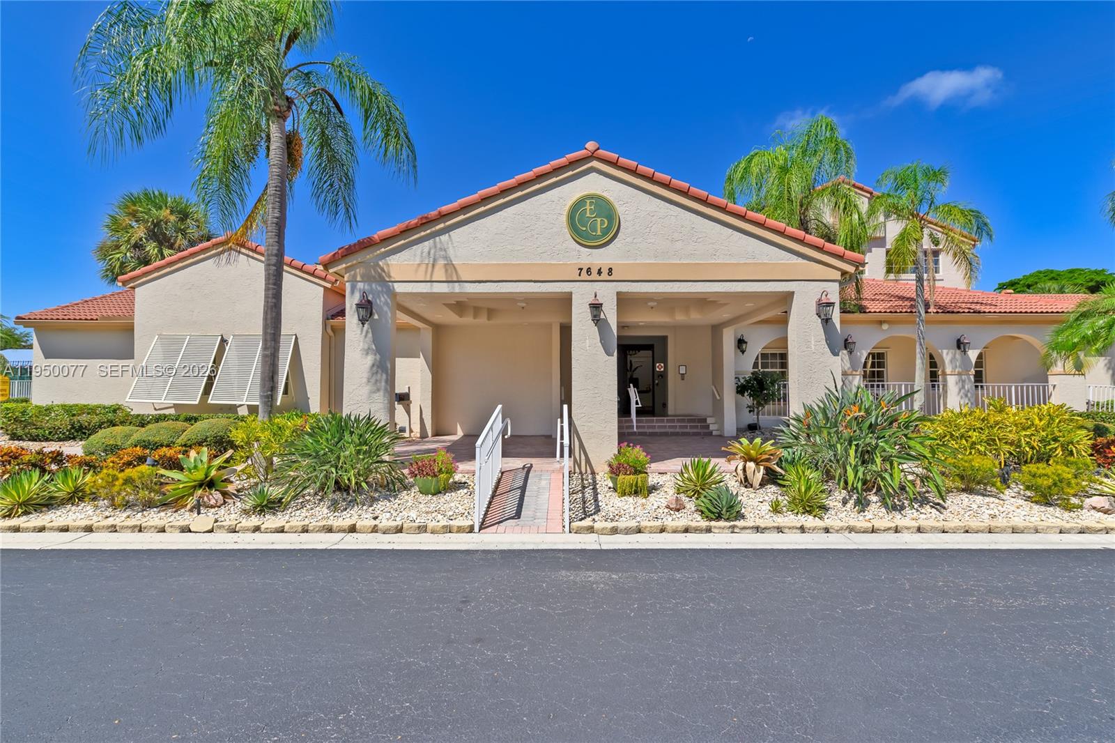 EMERALD POINTE 2 - Residential