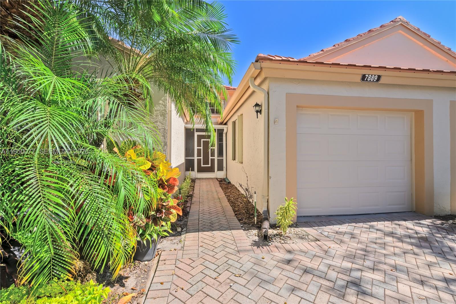 EMERALD POINTE 2 - Residential