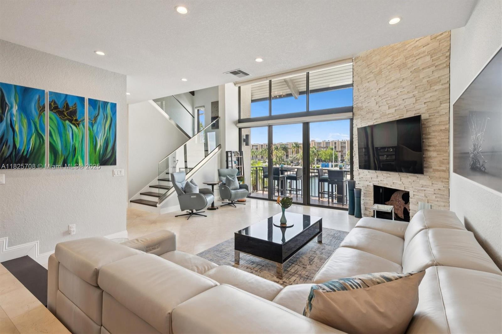 39 Portside Drive 39B