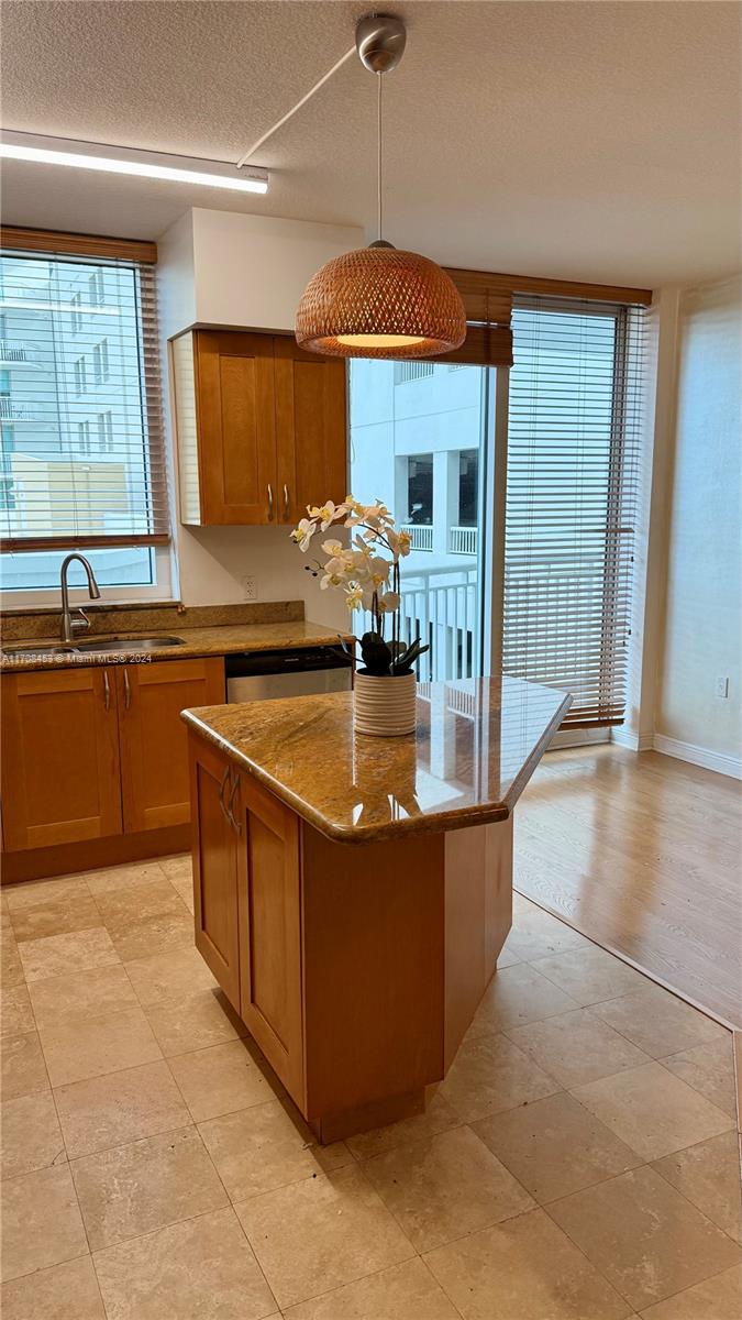 DUO CONDOMINIUM WEST - Residential Lease