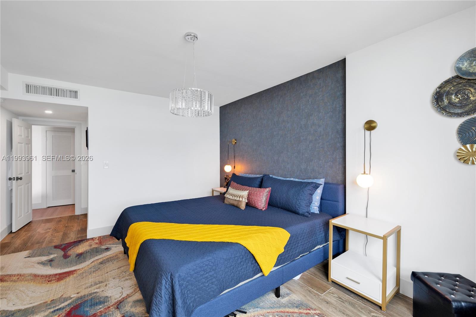 WAVE CONDO - Residential Lease