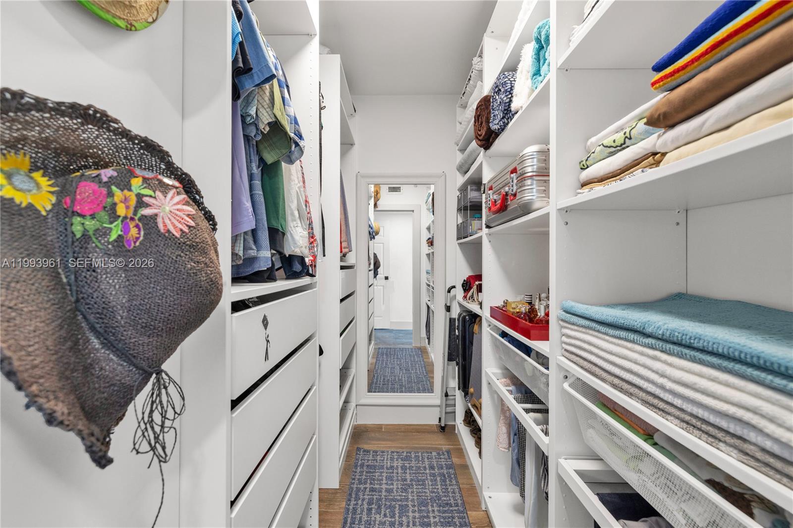 WAVE CONDO - Residential Lease