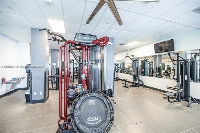 WAVE CONDO - Residential Lease