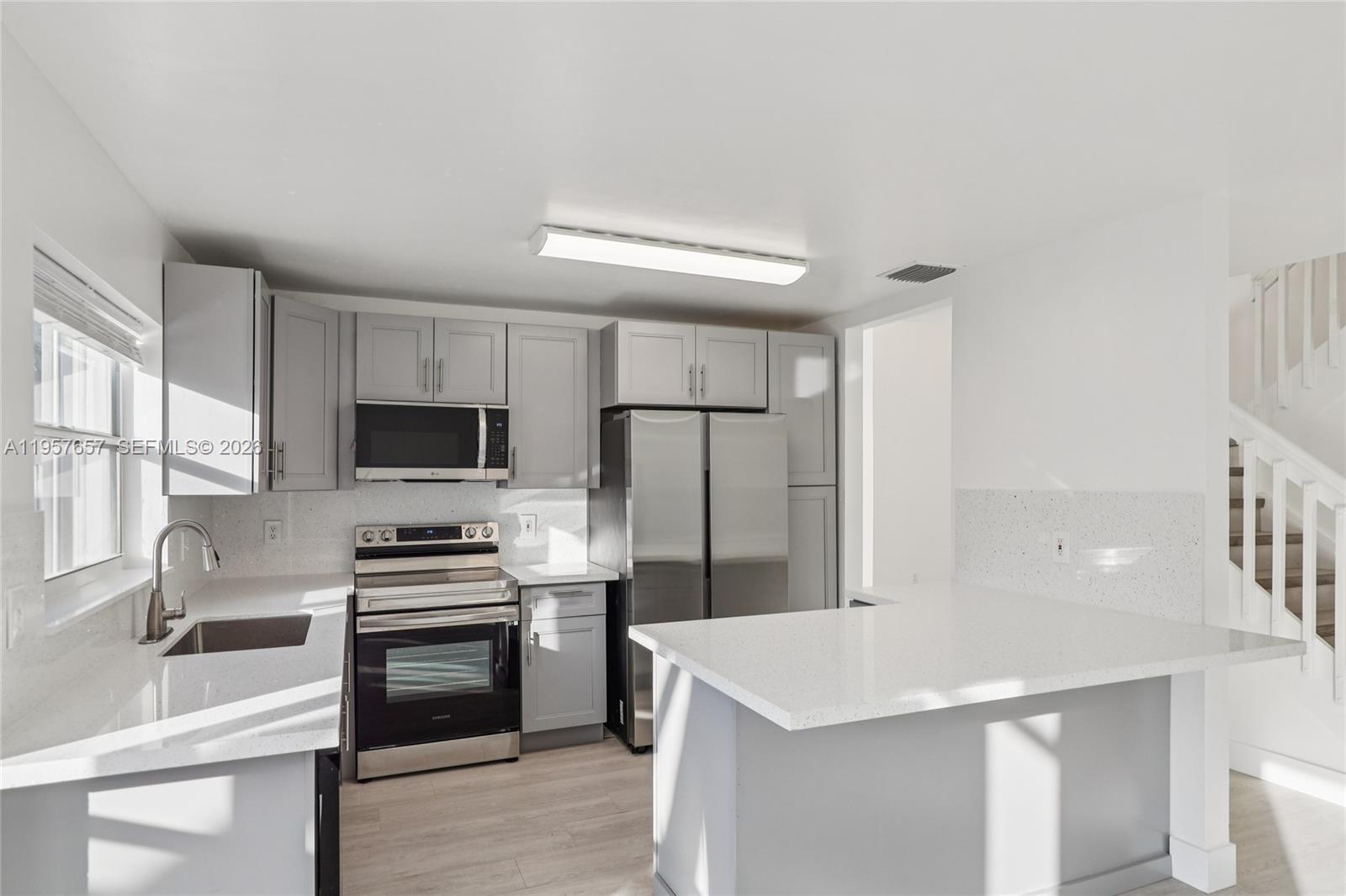 SILVER LAKES PHASE II REP - Residential