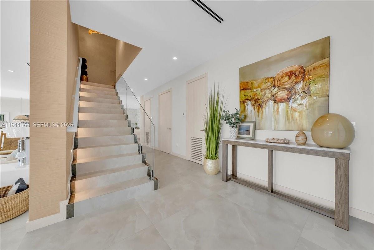 MARCO BEACH UNIT 3 - Residential