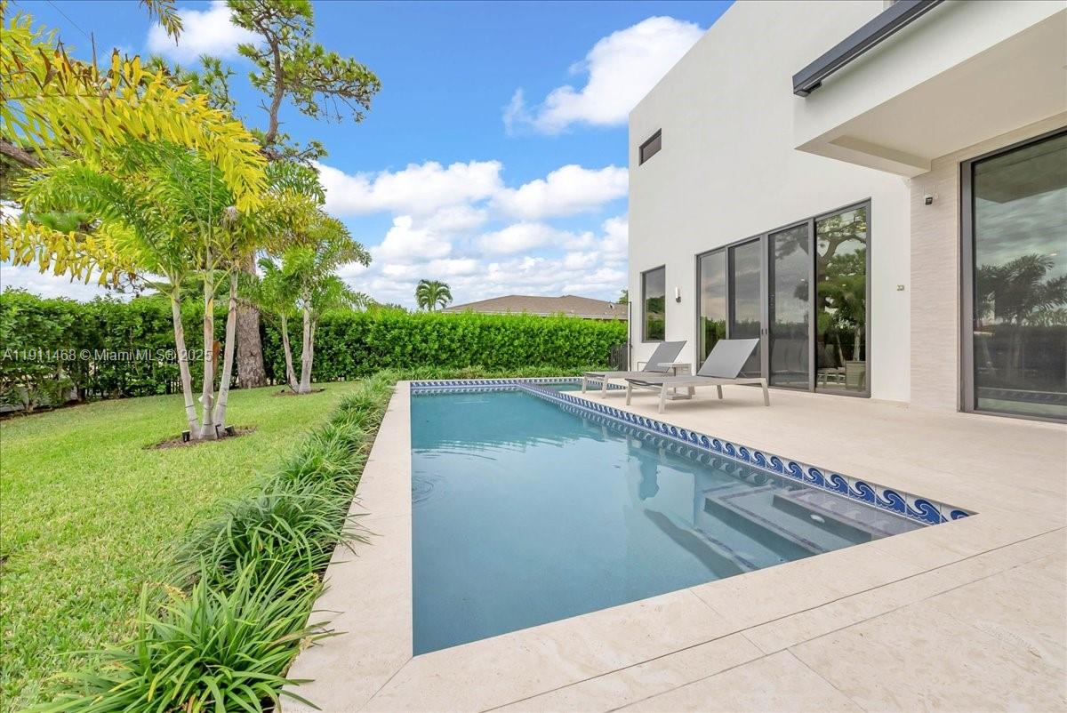 MARCO BEACH UNIT 3 - Residential