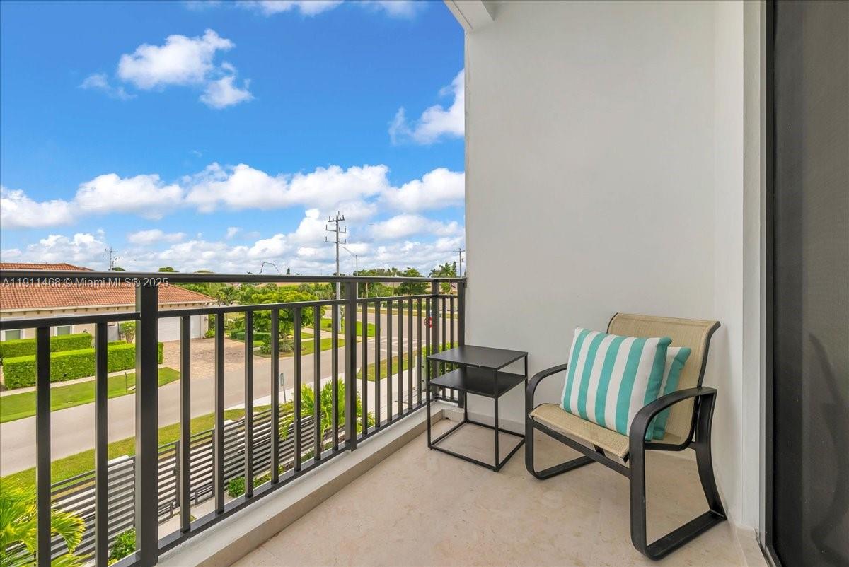 MARCO BEACH UNIT 3 - Residential