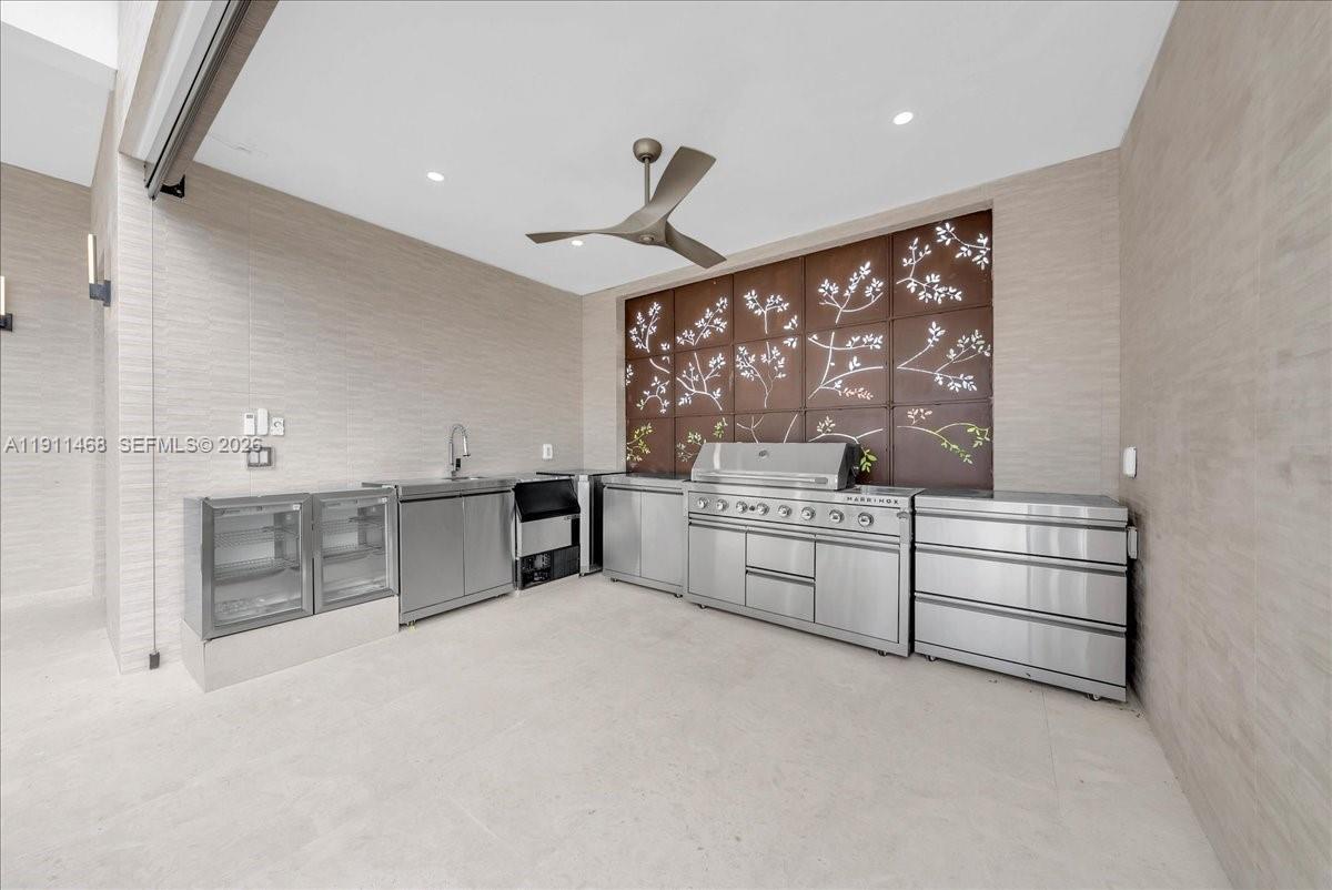 MARCO BEACH UNIT 3 - Residential