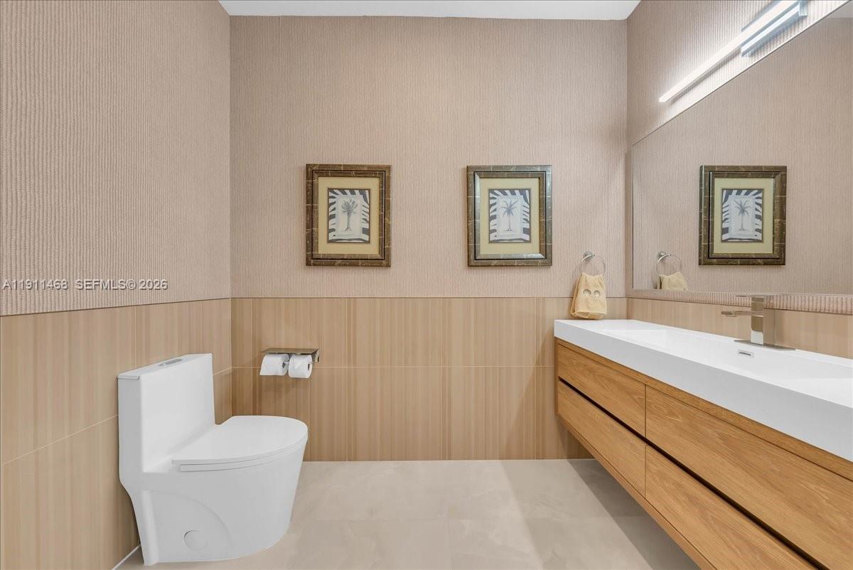 MARCO BEACH UNIT 3 - Residential