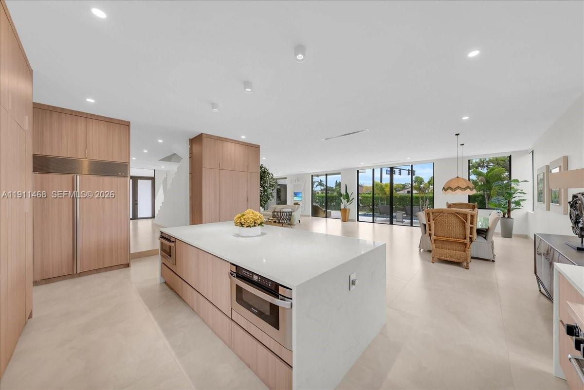 MARCO BEACH UNIT 3 - Residential