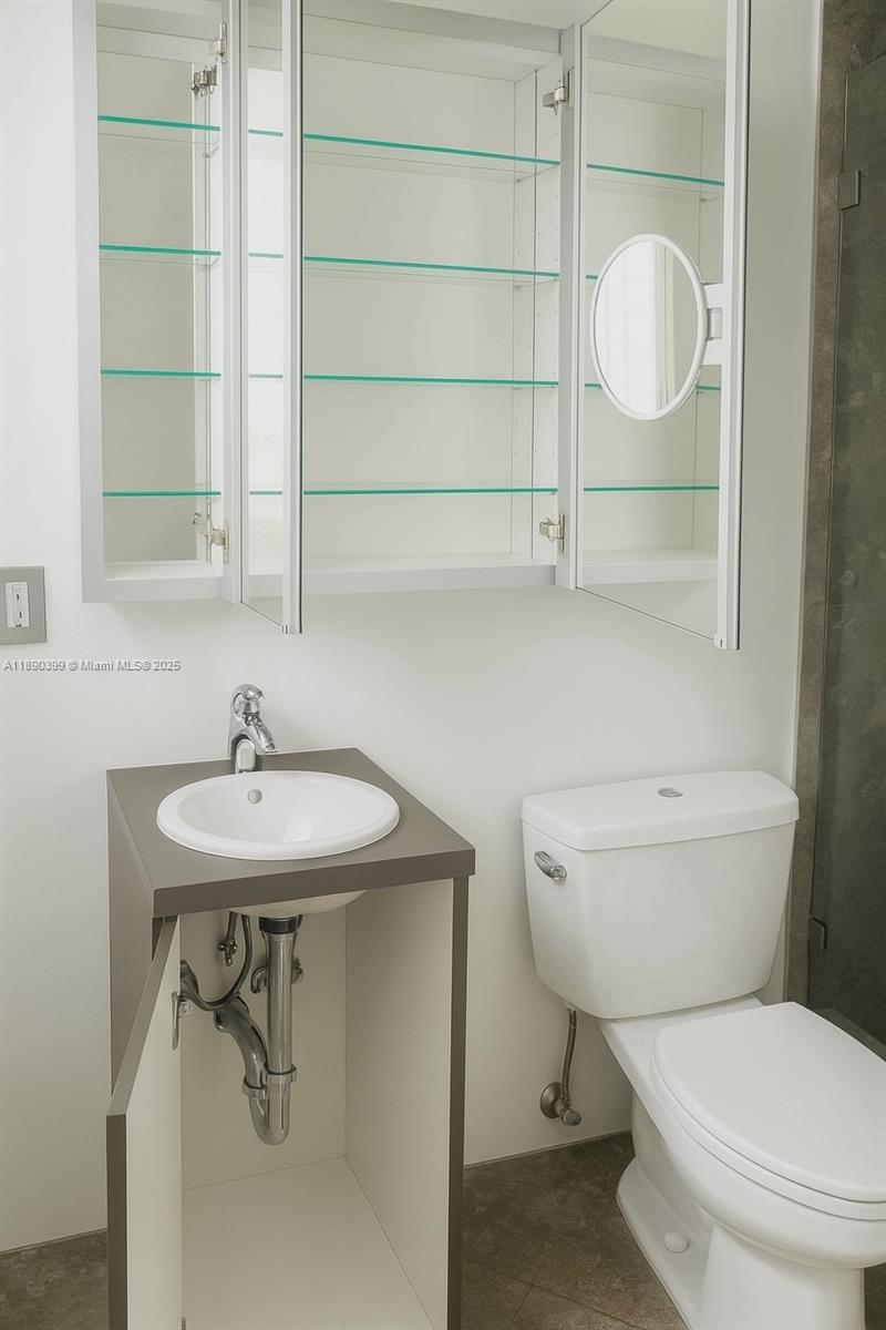 LINCOLN TOWERS CONDO - Residential