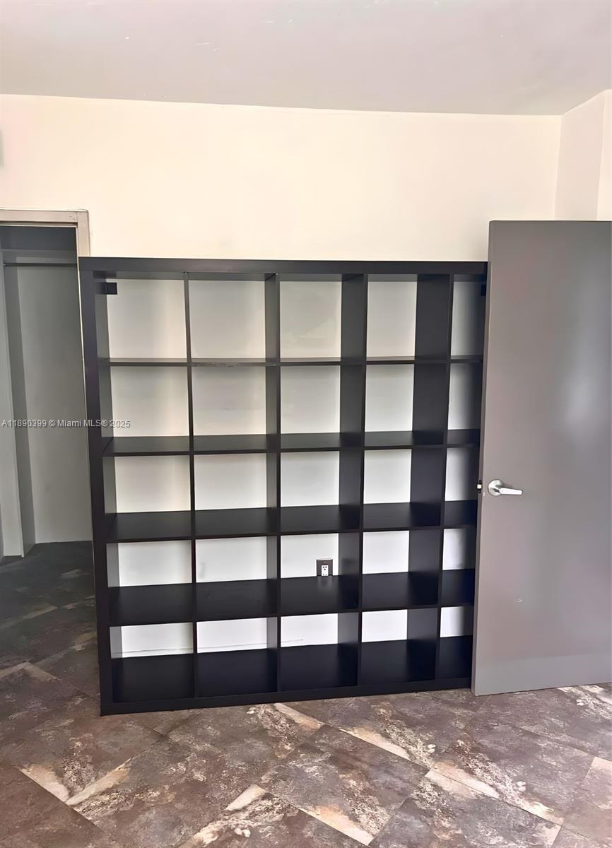 LINCOLN TOWERS CONDO - Residential