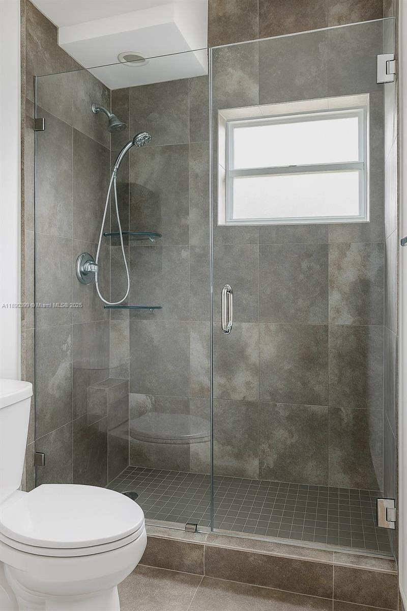 LINCOLN TOWERS CONDO - Residential