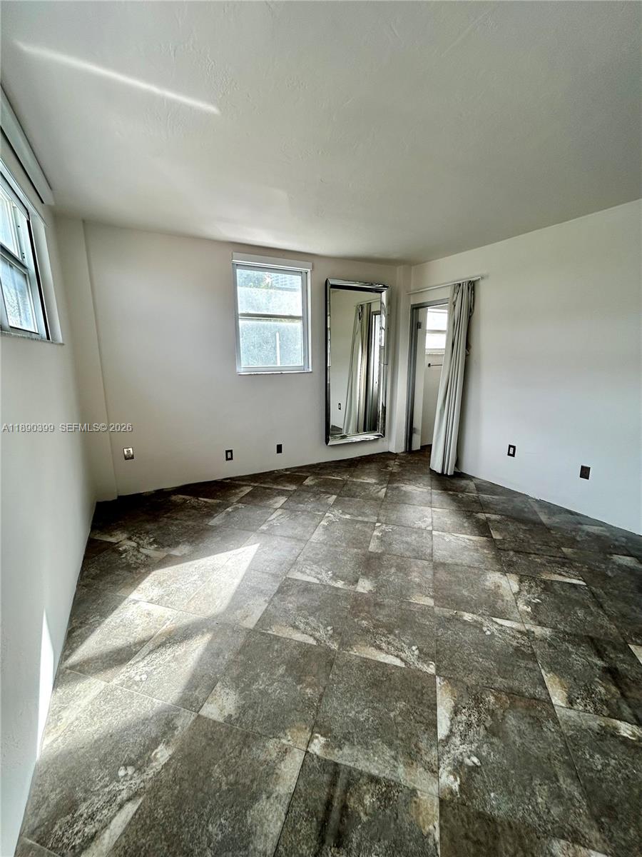 LINCOLN TOWERS CONDO - Residential