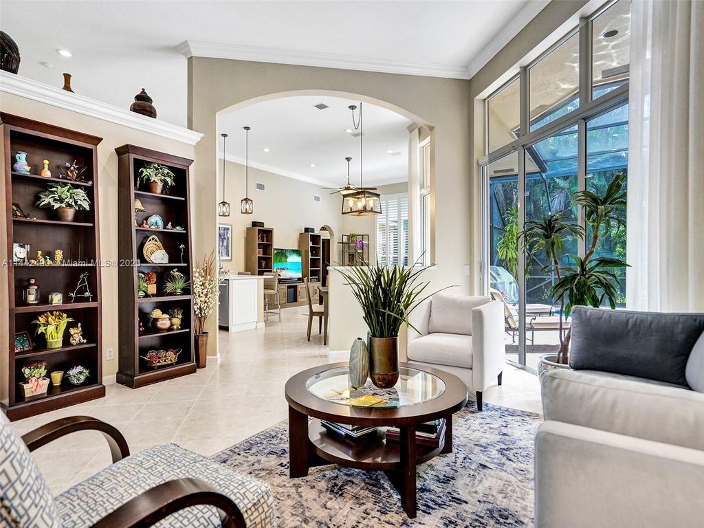 Photo of 3752 Oak Ridge Cir, Weston, FL 33331 (MLS # A11442490)