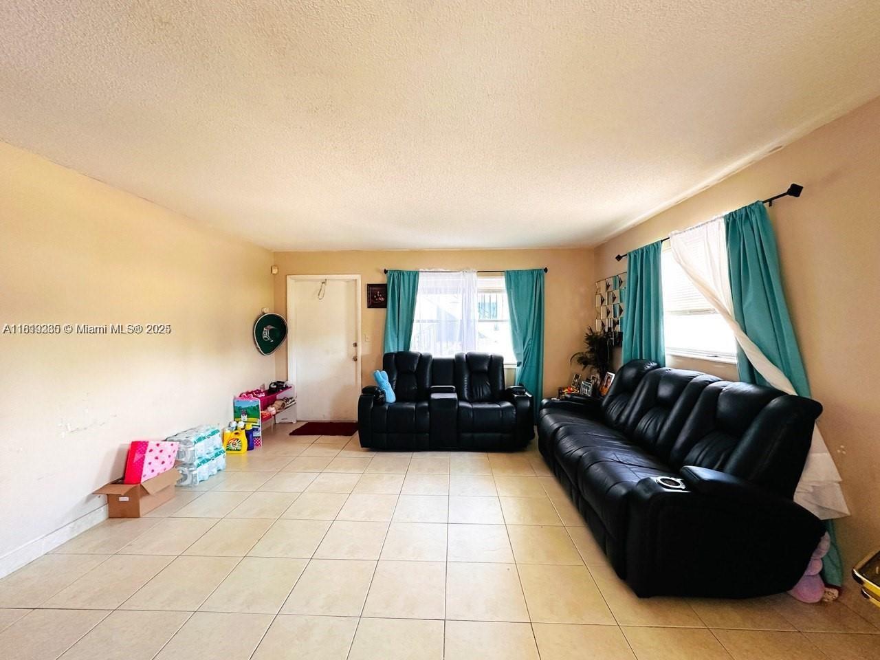 2420 Johnson St 202