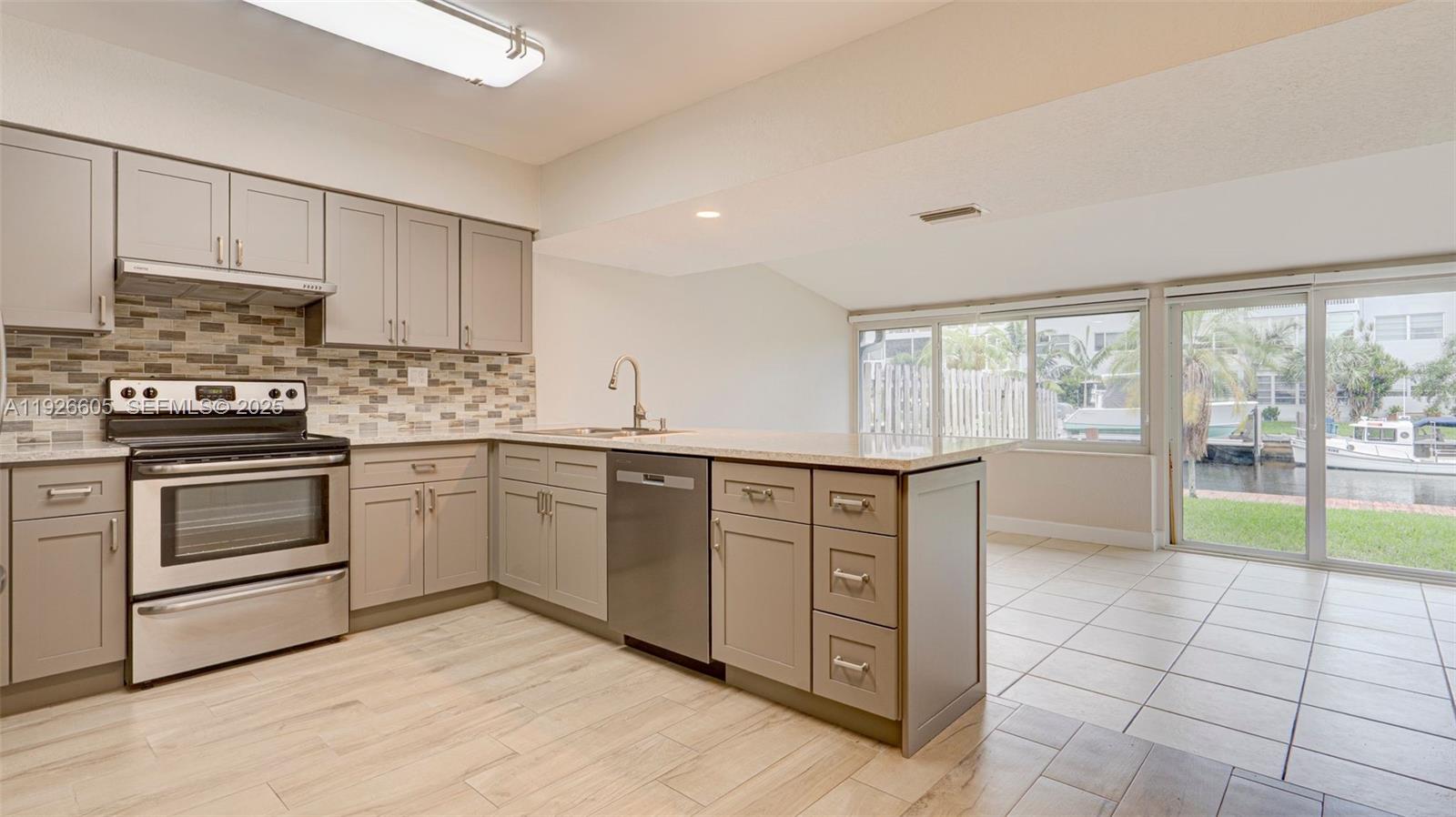 RIO NUEVO ISLE - Residential Lease