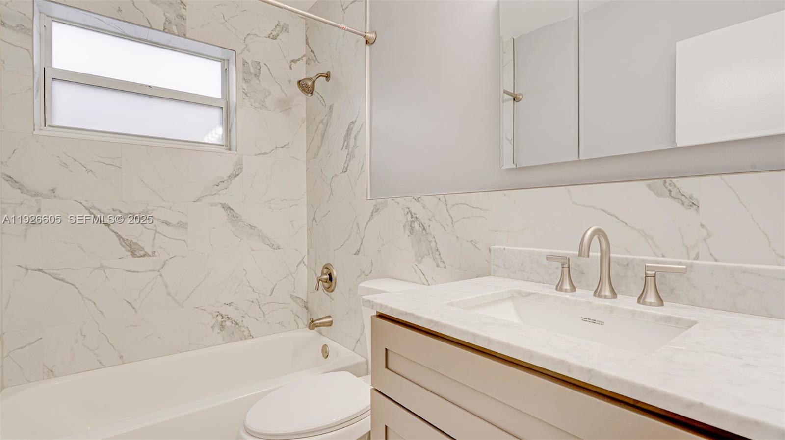 RIO NUEVO ISLE - Residential Lease