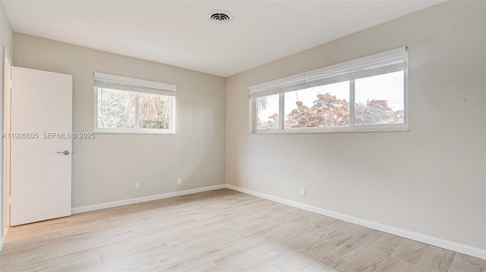 RIO NUEVO ISLE - Residential Lease