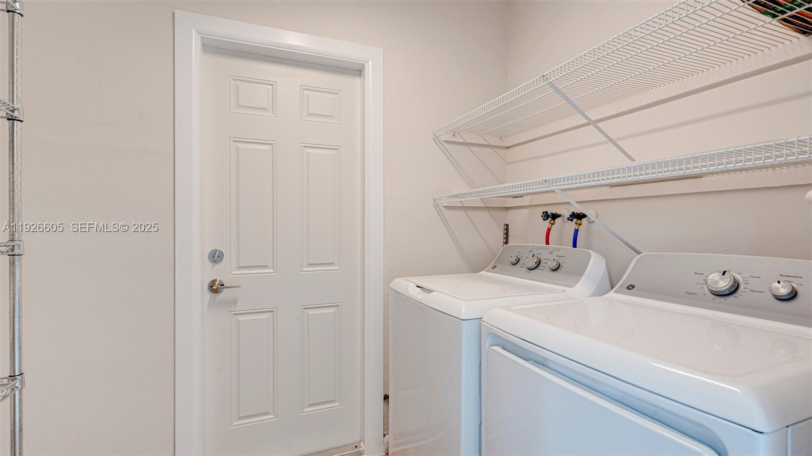 RIO NUEVO ISLE - Residential Lease