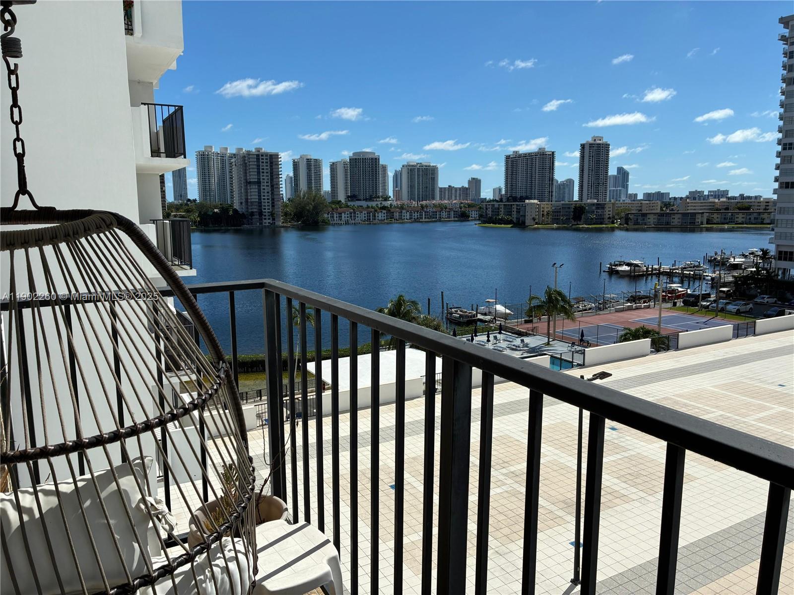 COMMODORE PLAZA CONDO - Residential