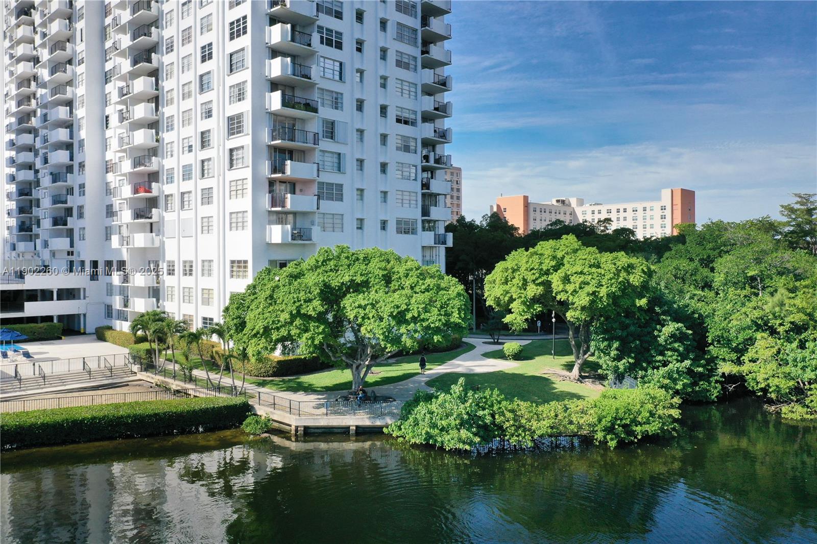 COMMODORE PLAZA CONDO - Residential