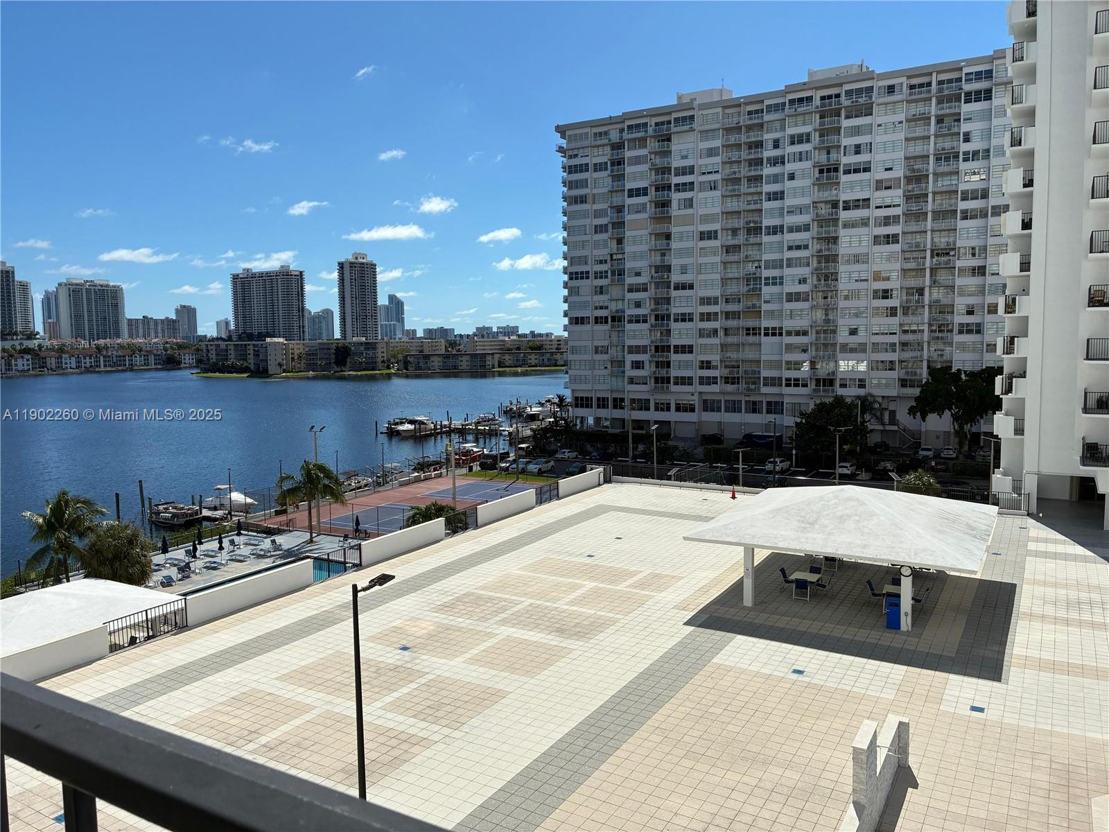 COMMODORE PLAZA CONDO - Residential