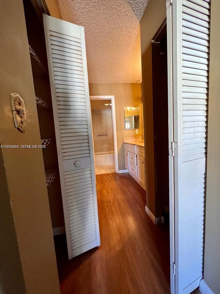 GARDEN LAKES OF INVERRARY - Residential