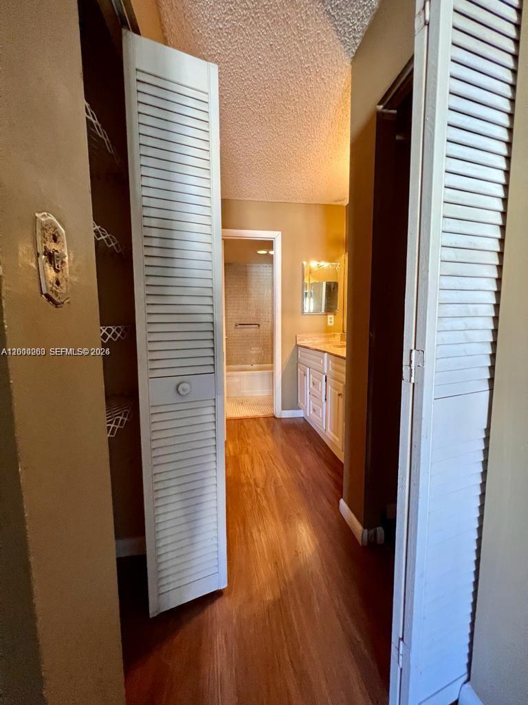 GARDEN LAKES OF INVERRARY - Residential