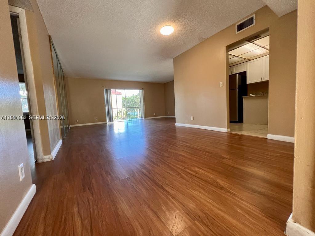 GARDEN LAKES OF INVERRARY - Residential