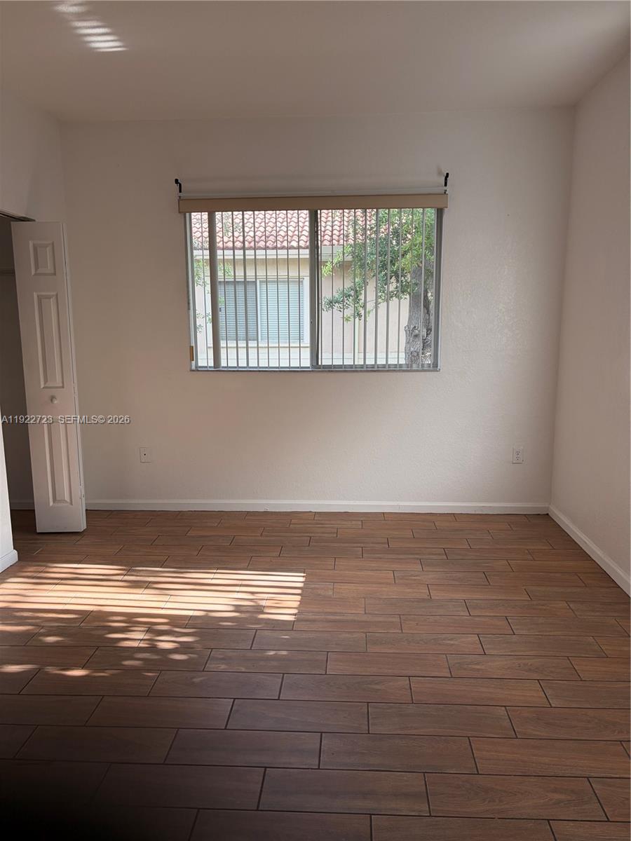 WOODLAND VILLAS 1ST ADD - Residential Lease