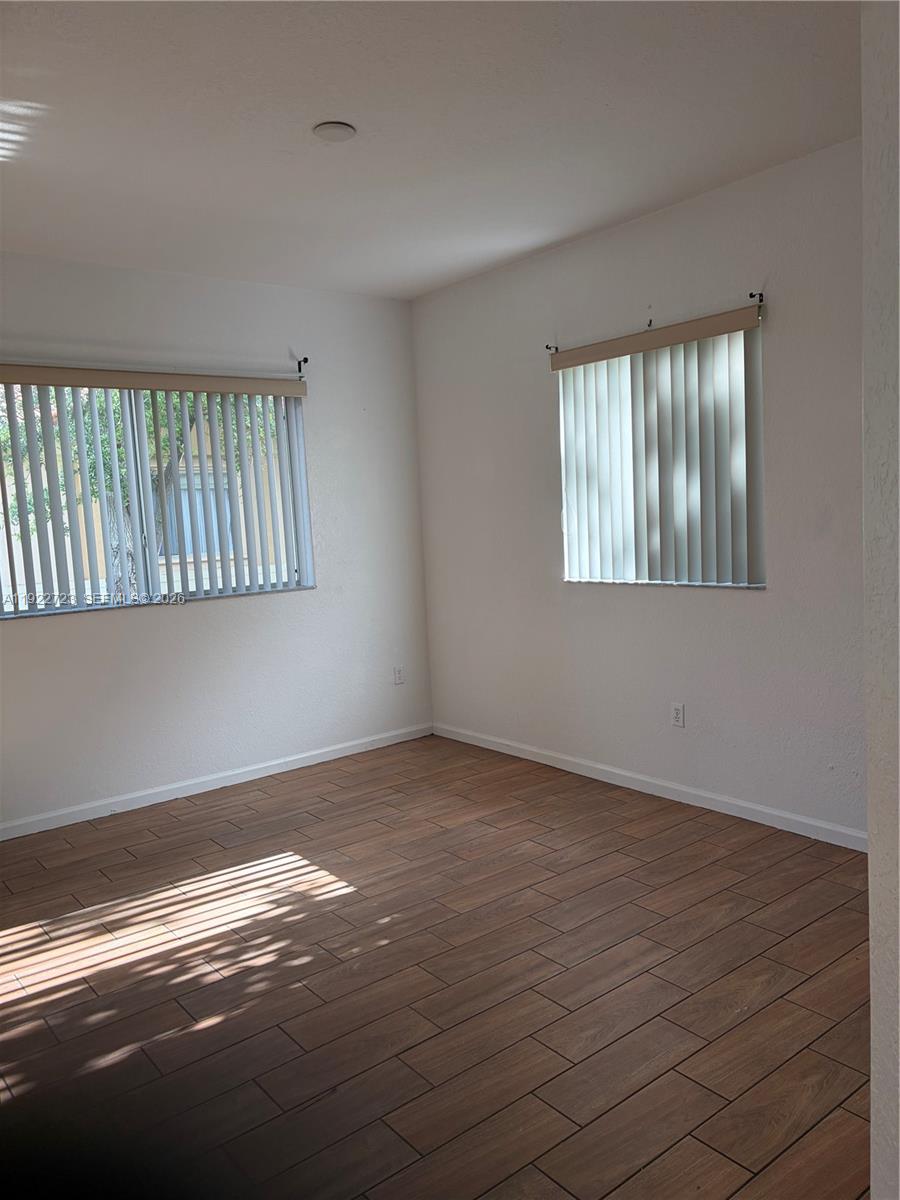 WOODLAND VILLAS 1ST ADD - Residential Lease