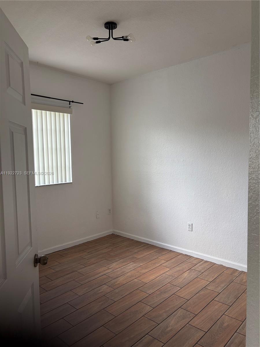 WOODLAND VILLAS 1ST ADD - Residential Lease