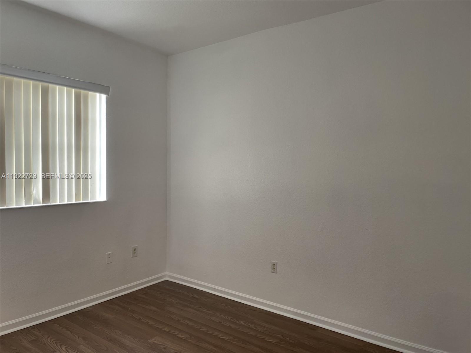 WOODLAND VILLAS 1ST ADD - Residential Lease