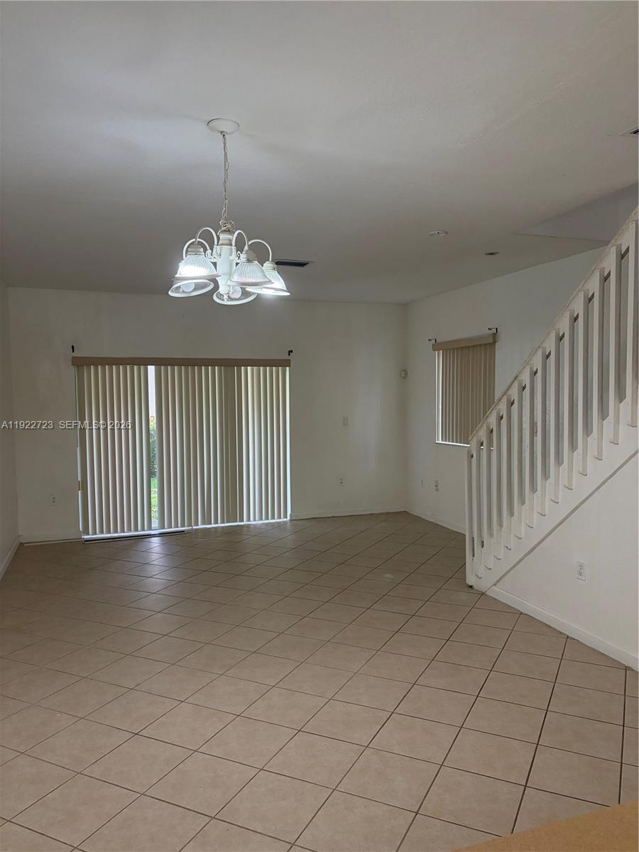 WOODLAND VILLAS 1ST ADD - Residential Lease