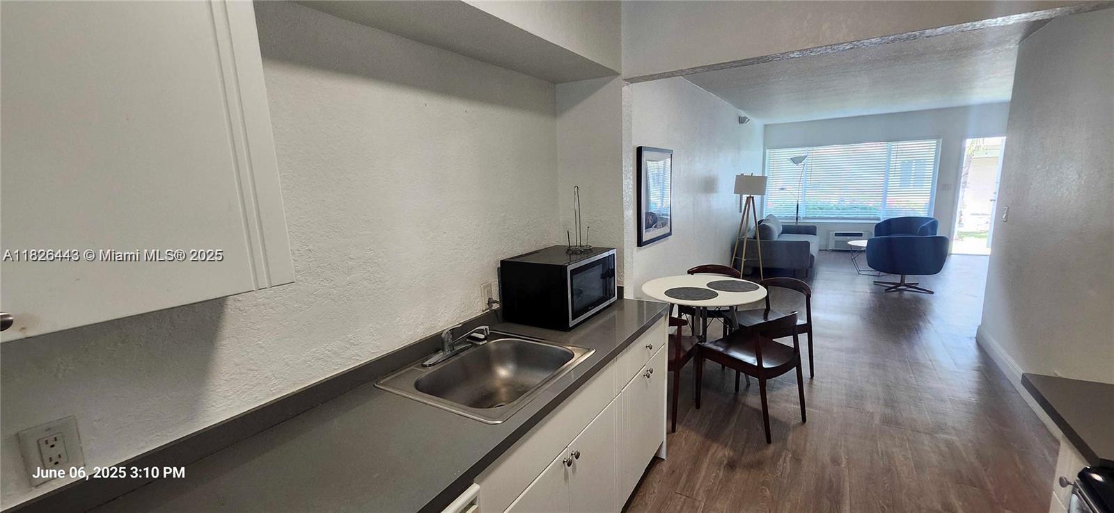 9770 E Bay Harbor 4W