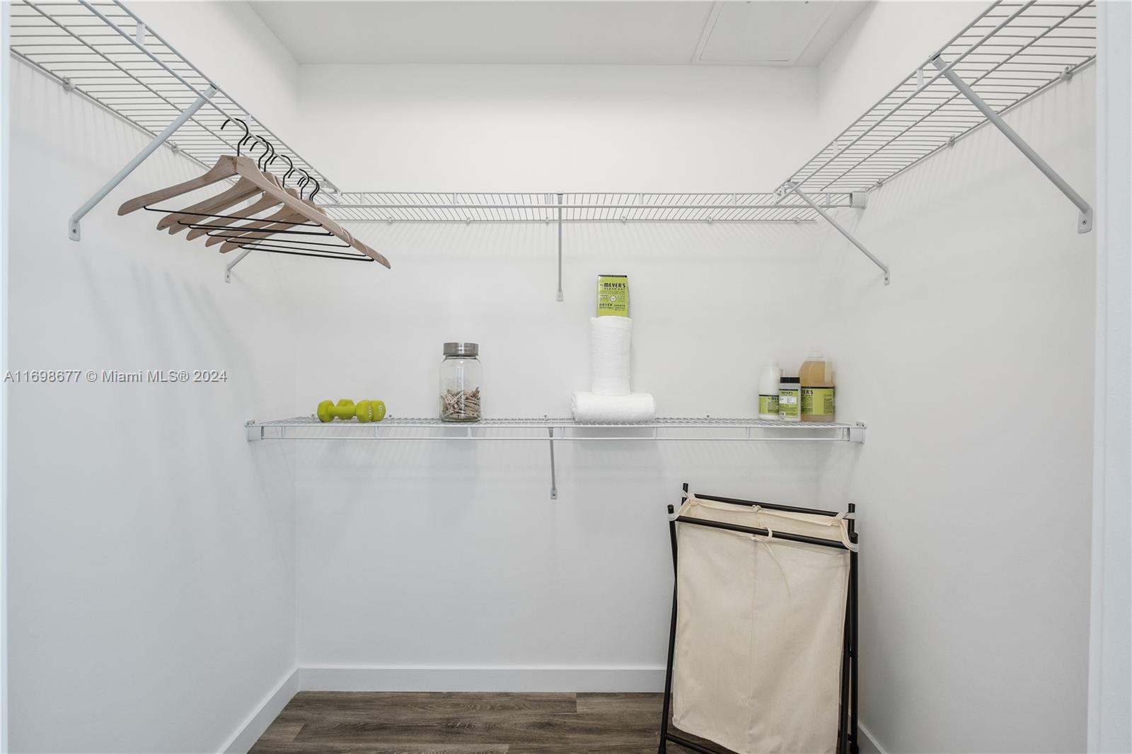 LAUDERDALE FIRST ADD RESU - Residential Lease