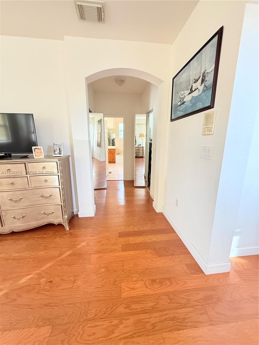 CENTURY GARDENS VILLAS - Residential