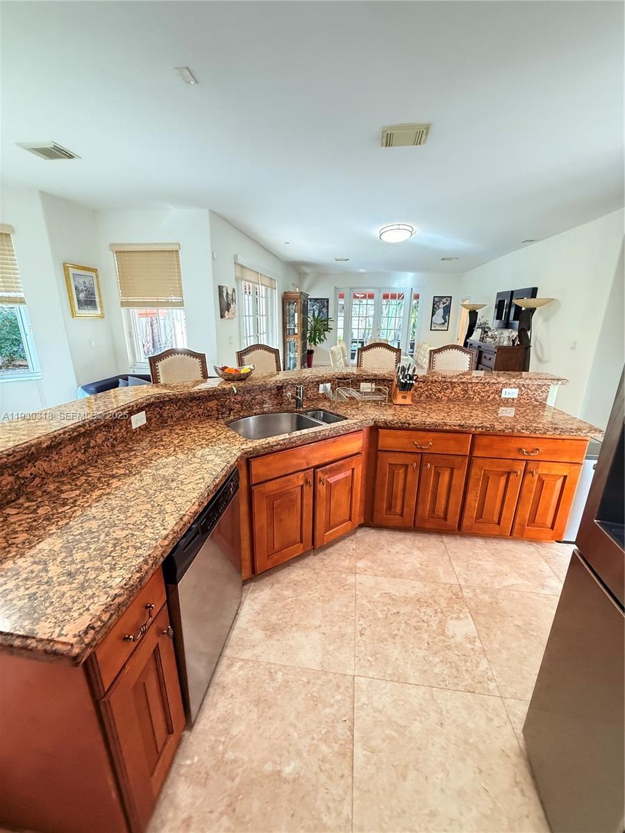 CENTURY GARDENS VILLAS - Residential