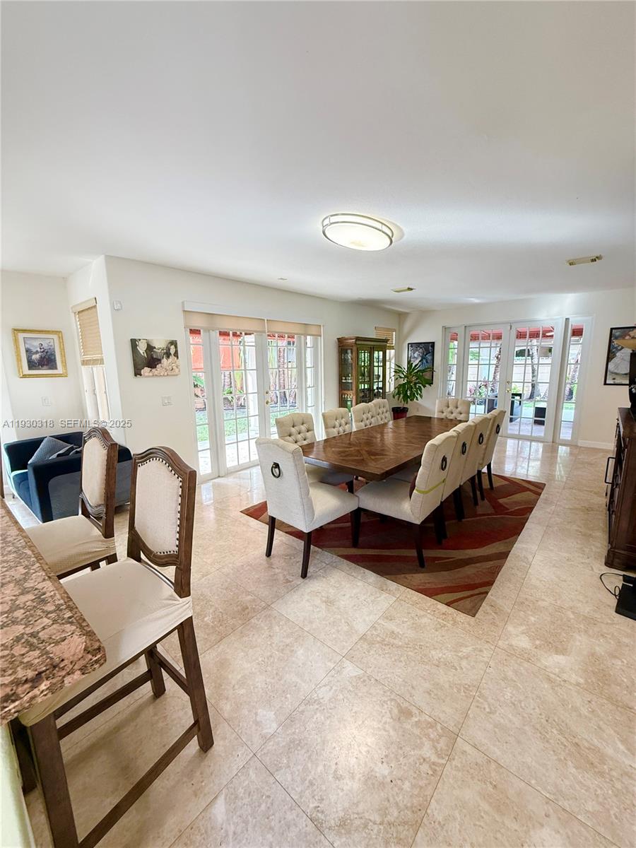 CENTURY GARDENS VILLAS - Residential