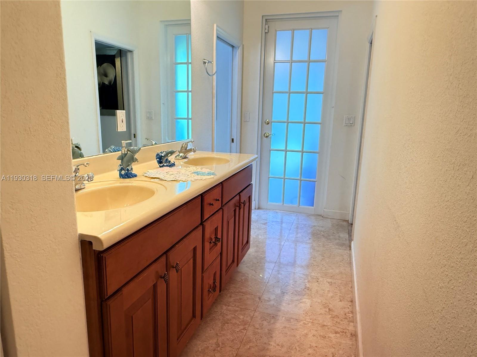 CENTURY GARDENS VILLAS - Residential