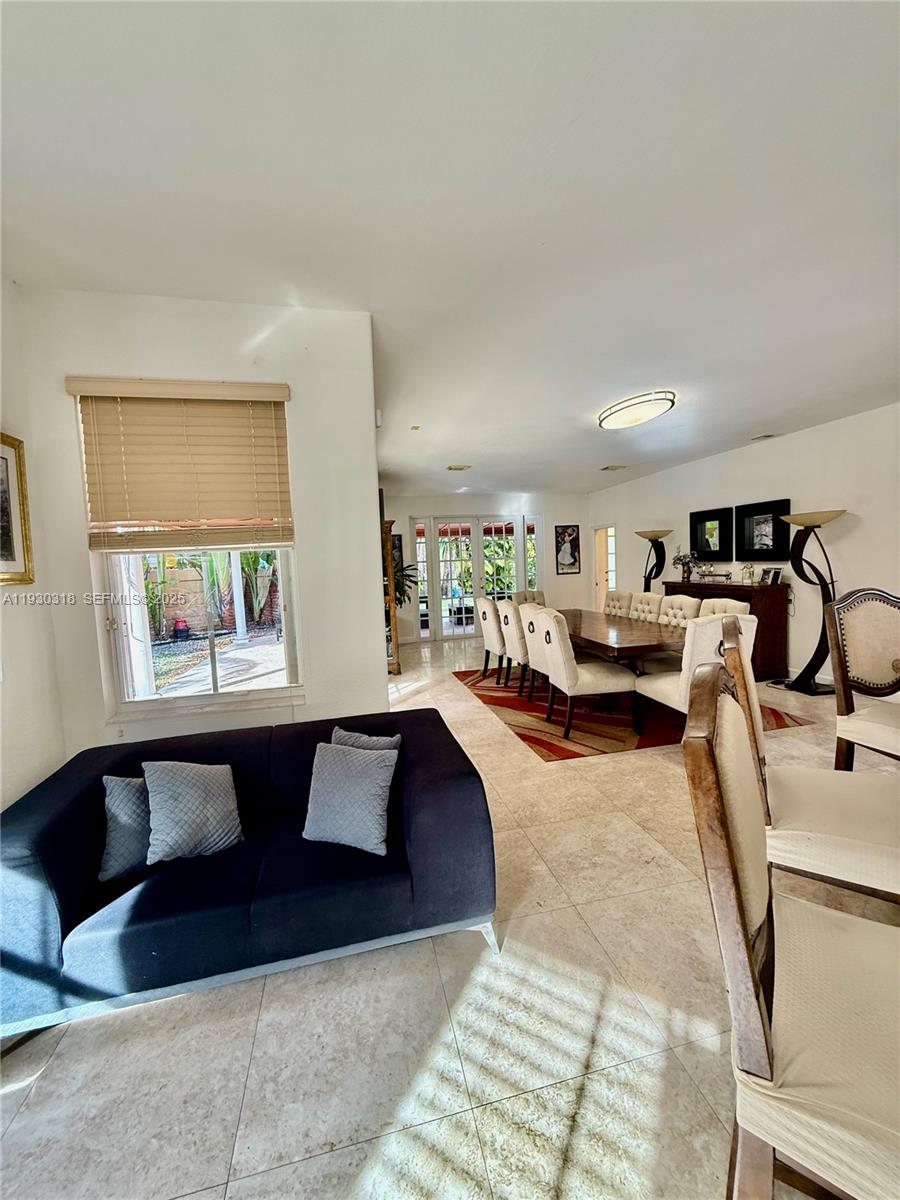 CENTURY GARDENS VILLAS - Residential