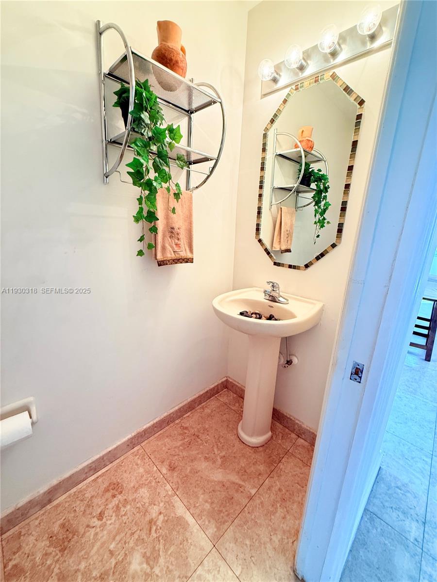 CENTURY GARDENS VILLAS - Residential