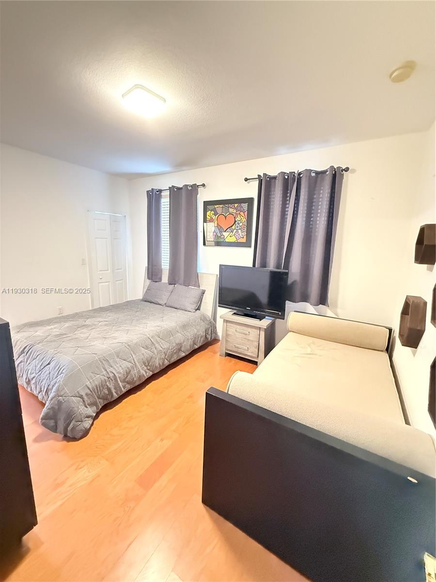 CENTURY GARDENS VILLAS - Residential