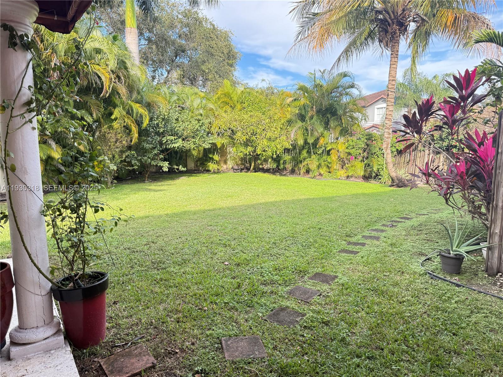 CENTURY GARDENS VILLAS - Residential