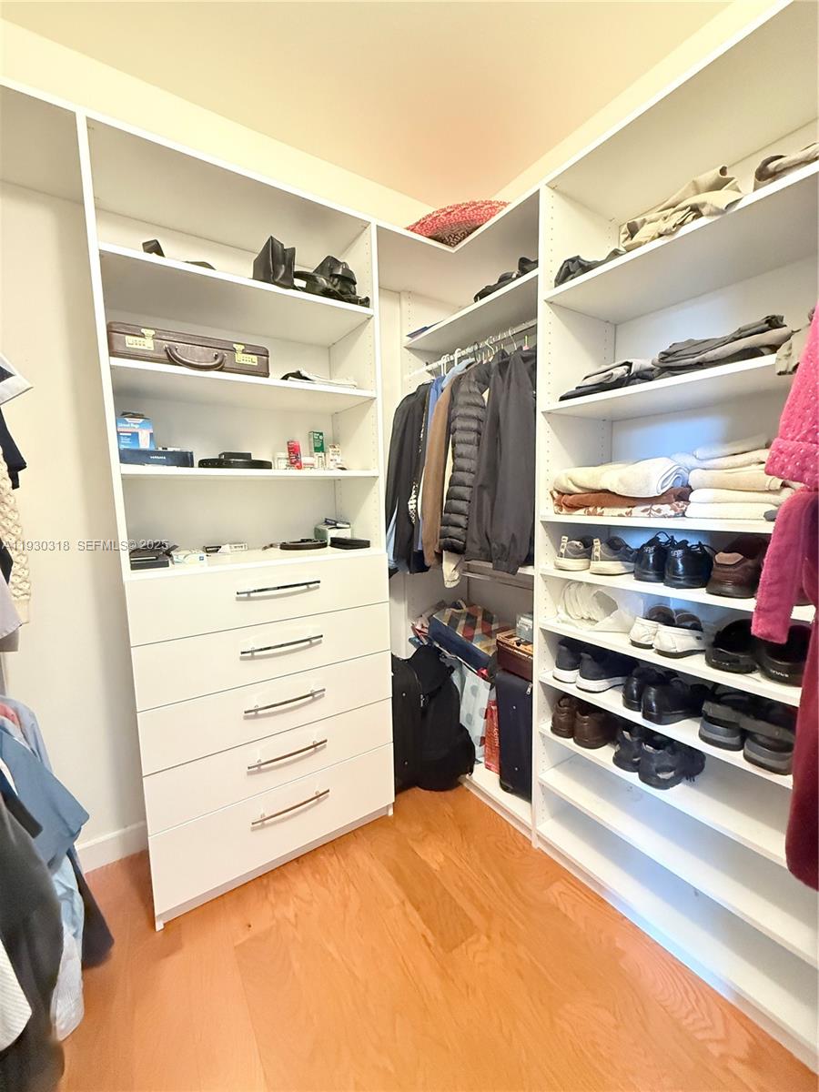 CENTURY GARDENS VILLAS - Residential