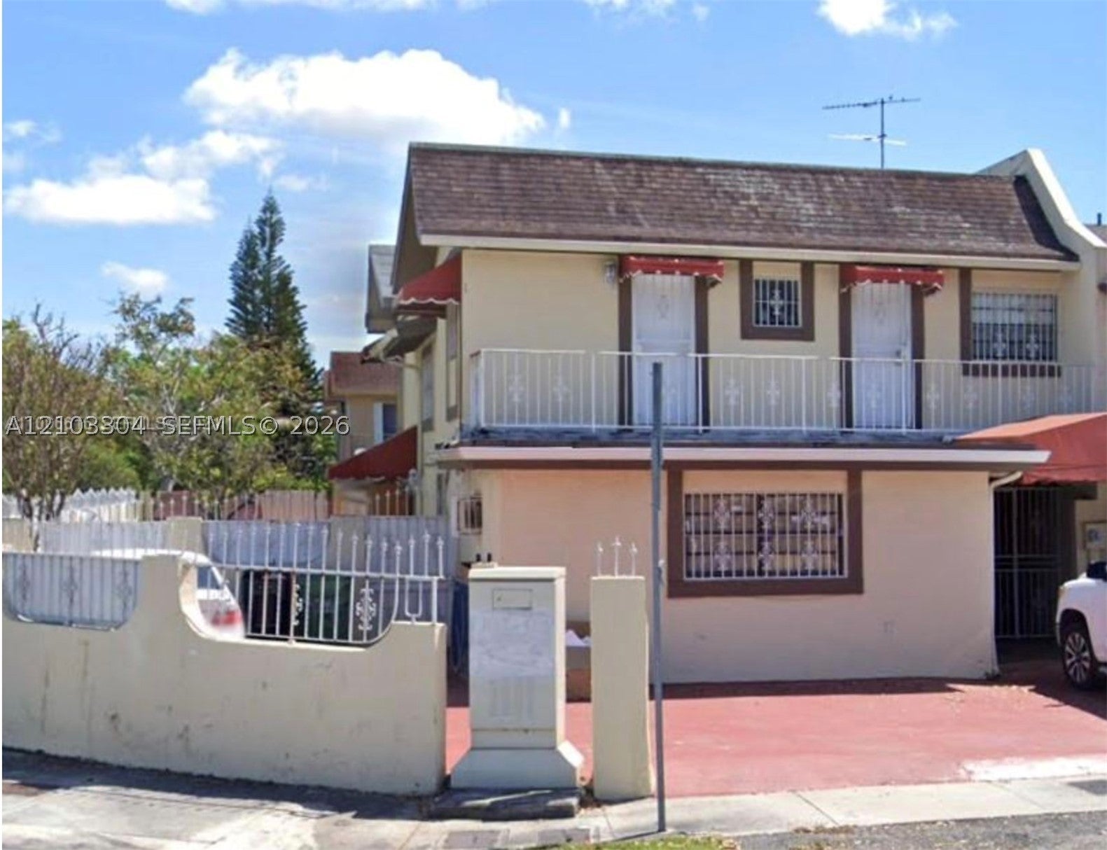 2403 SW 112th Ave