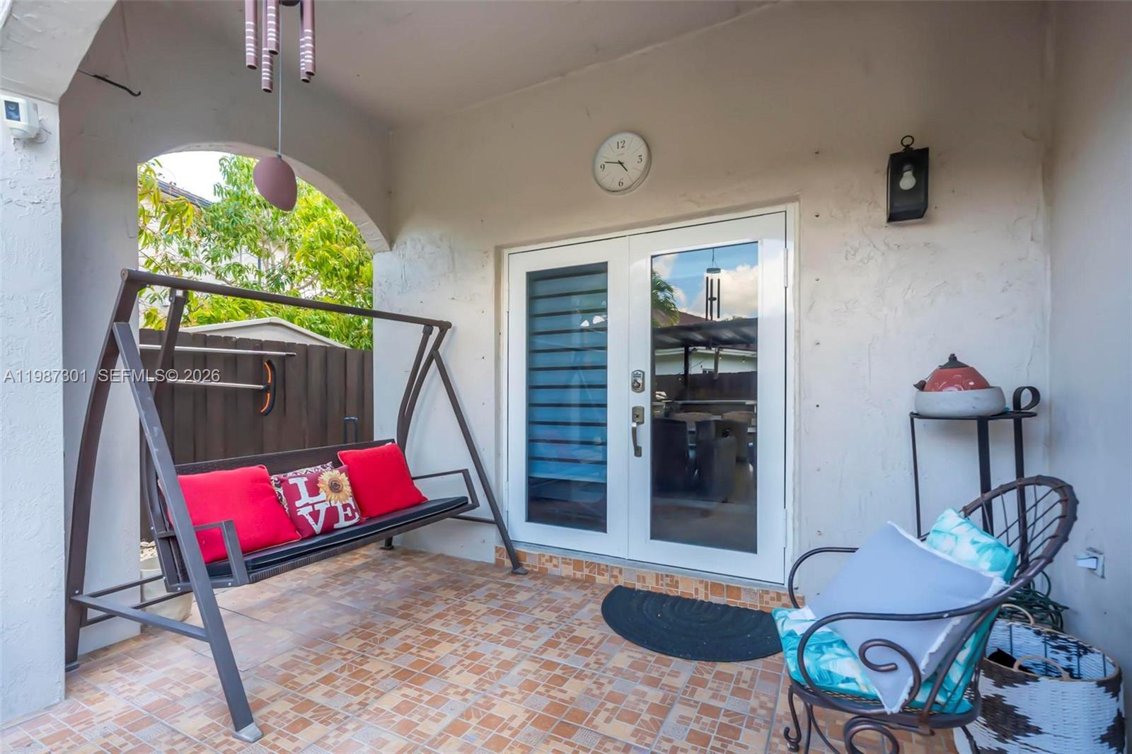 TWIN LAKE SHORES CENTRAL - Residential